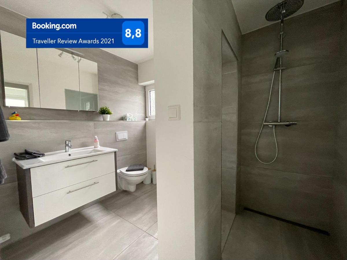 W1 - Kontaktloser 24H Check In, W-Lan, Netflix, Parkplatz, Kueche, Boxspring-Bett Bückeburg Exterior foto