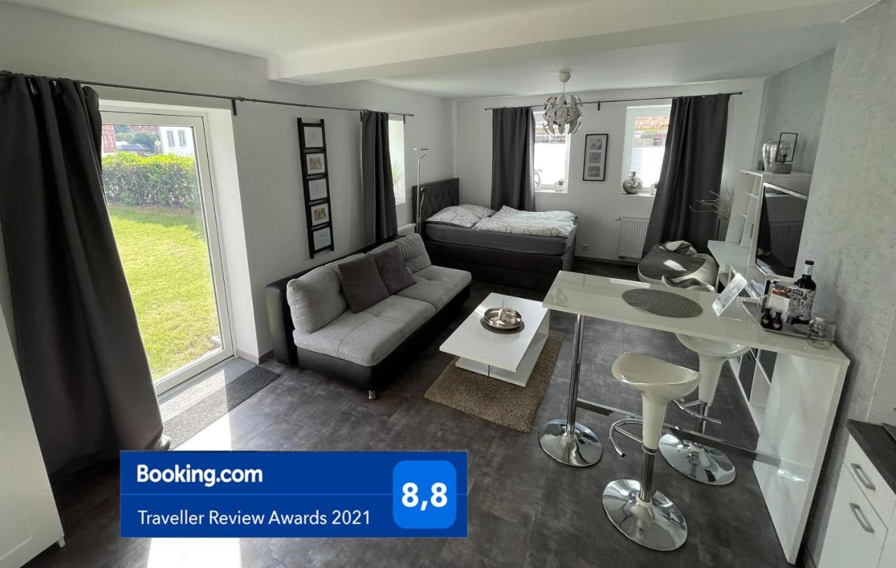 W1 - Kontaktloser 24H Check In, W-Lan, Netflix, Parkplatz, Kueche, Boxspring-Bett Bückeburg Exterior foto